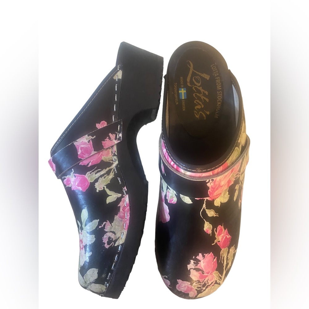 LOTTAS clogs made in Sweden size 37 perfect nursing clog